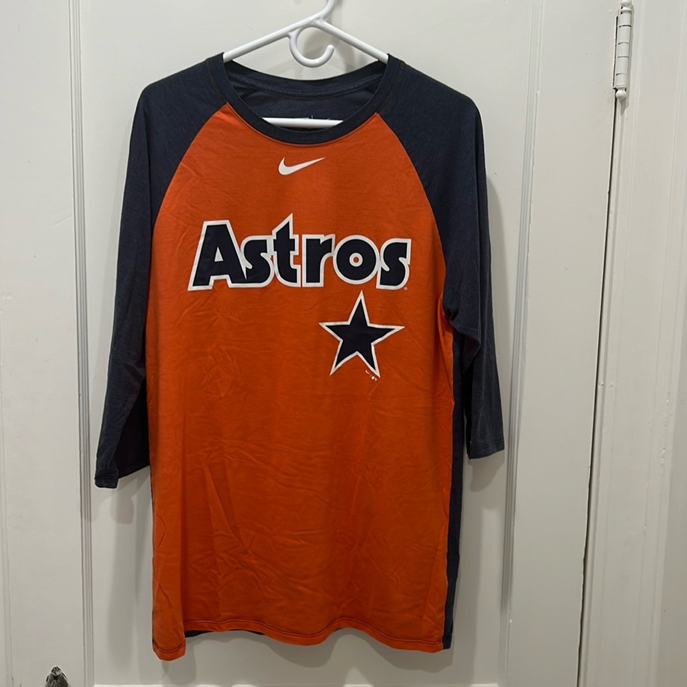 Men’s Astros t-shirt